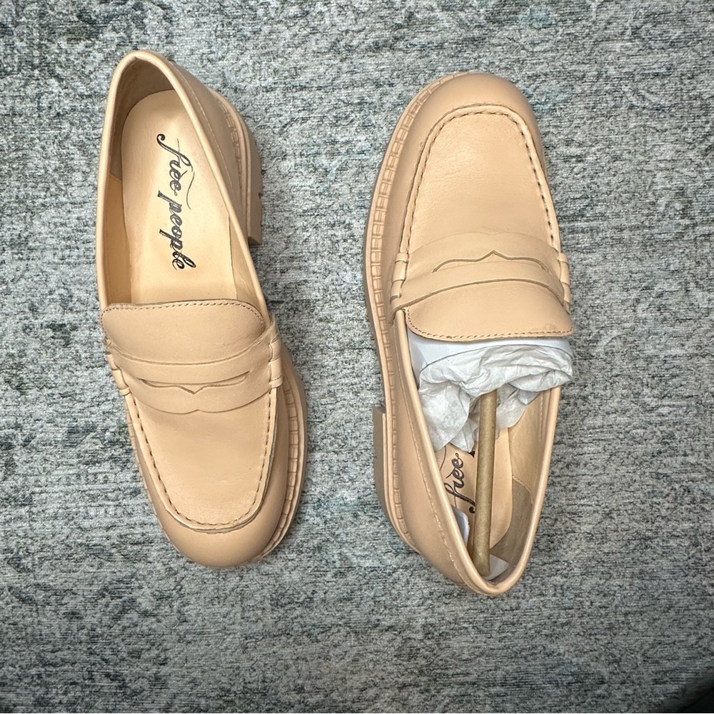 🆕Free People Lyra Lug Sole Loafer Shoes in Cantaloupe Size 38 - Picture 5 of 5